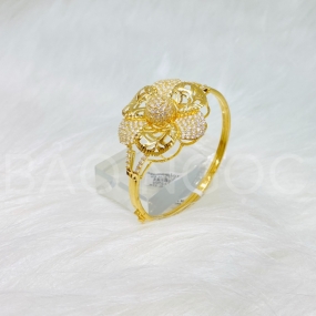 Vòng Hoa 6 Cánh Lưới Nhụy Châu