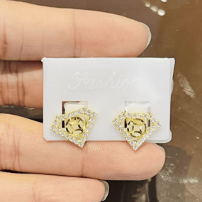 Bông Tai Hình Kim Cương